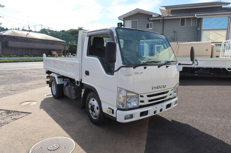 標準幅 ローダーダンプ 積載3000kg 4ナンバー 新明和製|中古トラックの販売・買取・査定のアイナビ