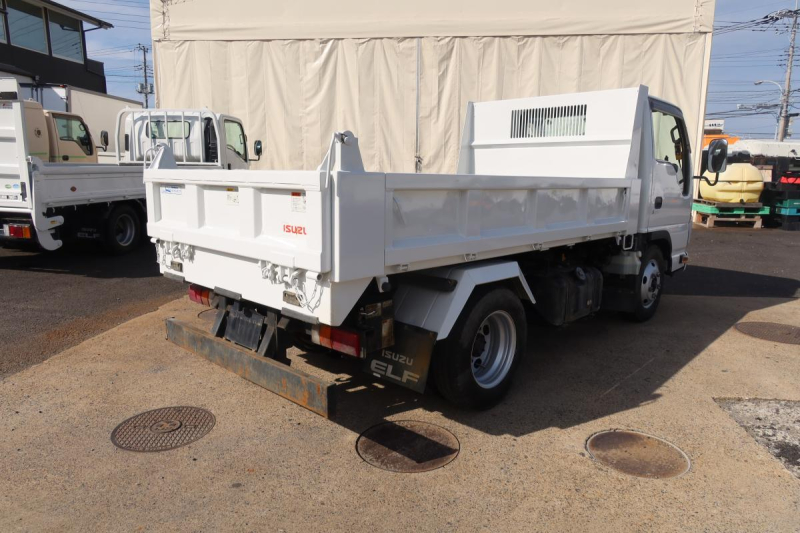 標準幅 ローダーダンプ 積載3000kg 4ナンバー 新明和製|中古トラックの販売・買取・査定のアイナビ