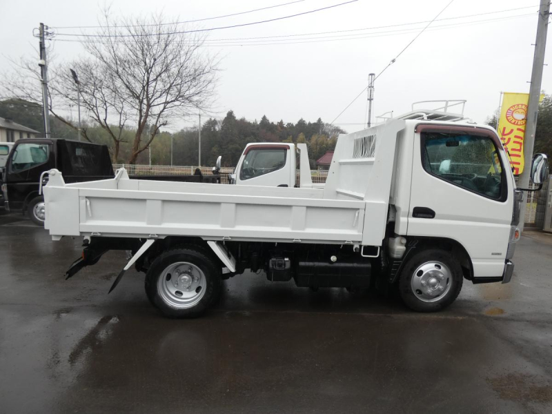 H25　3トン マニュアル ダンプ|中古トラックの販売・買取・査定のアイナビ