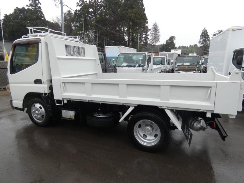 H25　3トン マニュアル ダンプ|中古トラックの販売・買取・査定のアイナビ