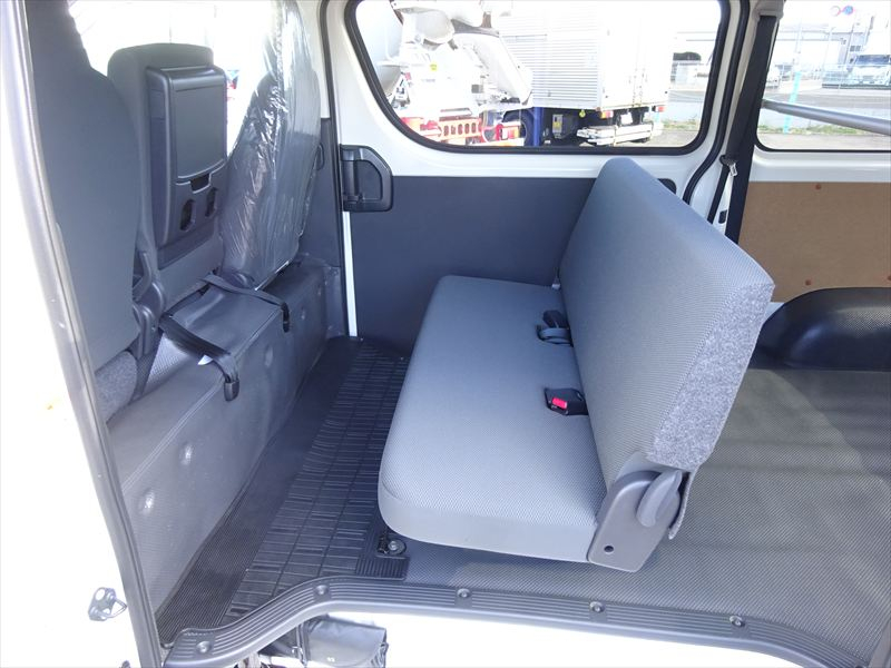 ハイエース GLパッケージ 未使用|中古トラックの販売・買取・査定のアイナビ