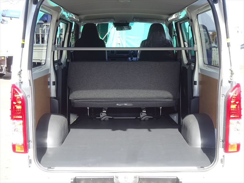 ハイエース GLパッケージ 未使用|中古トラックの販売・買取・査定のアイナビ