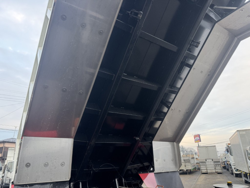 2デフ未使用車新明和21立米オールステンレス水密|中古トラックの販売・買取・査定のアイナビ