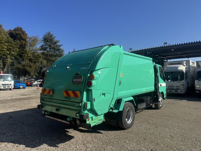 ワイドプレス式極東開発8.3立米連続スイッチ|中古トラックの販売・買取・査定のアイナビ