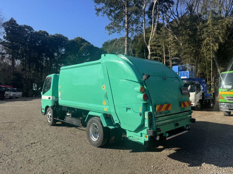 ワイドプレス式極東開発8.3立米連続スイッチ|中古トラックの販売・買取・査定のアイナビ