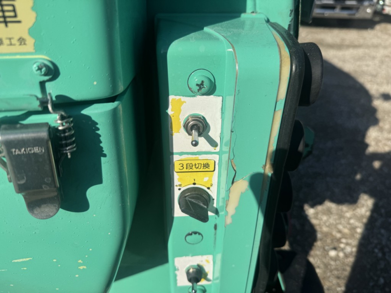 ワイドプレス式極東開発8.3立米連続スイッチ|中古トラックの販売・買取・査定のアイナビ