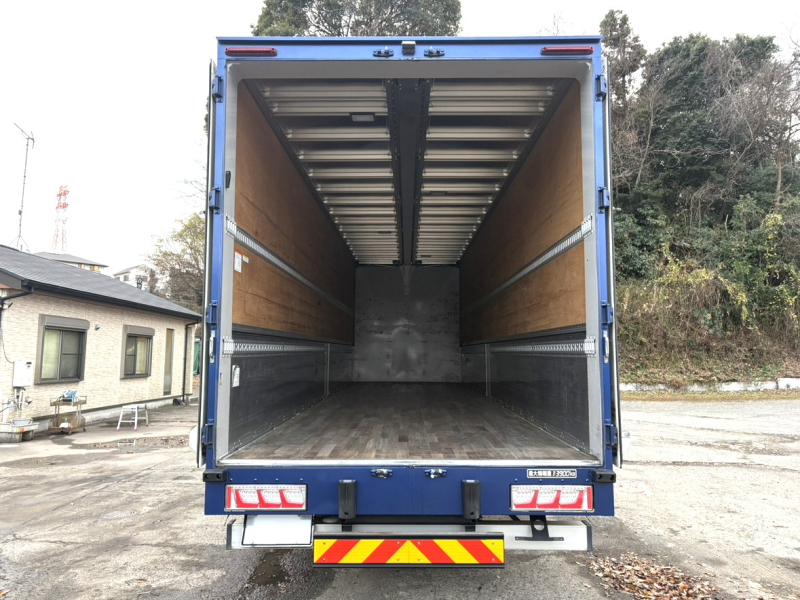 R2年式、クオン、アルミウィング、車検付|中古トラックの販売・買取・査定のアイナビ