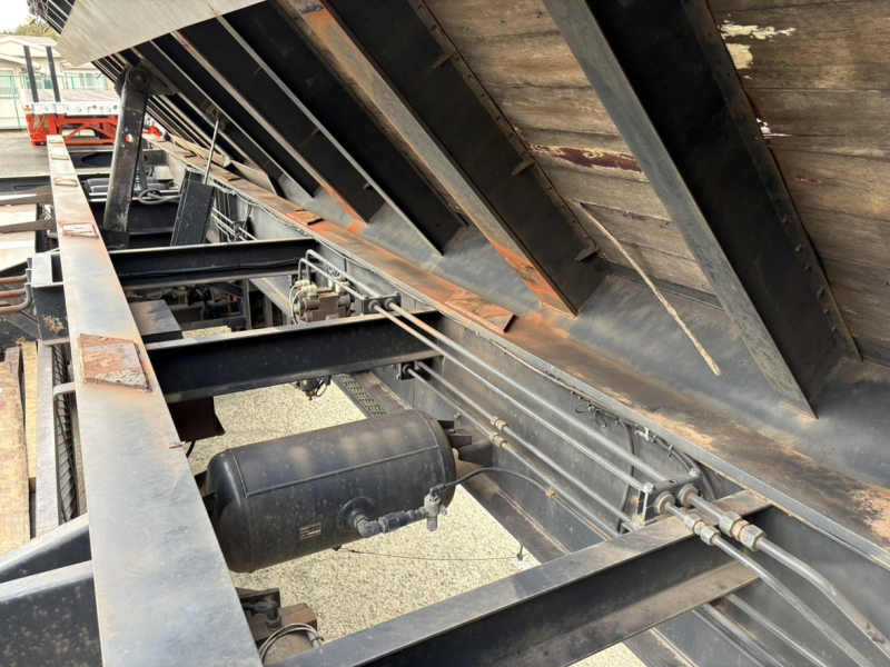 H20年式、東急、傾斜トレーラ|中古トラックの販売・買取・査定のアイナビ