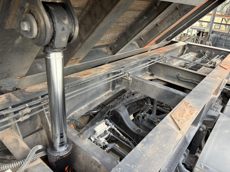 H20年式、東急、傾斜トレーラ|中古トラックの販売・買取・査定のアイナビ