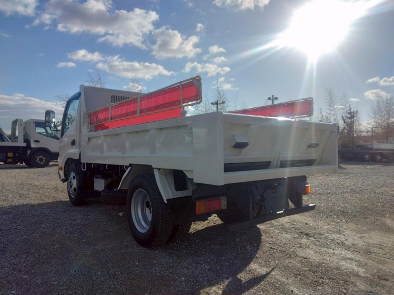 H26年 日野 デュトロ3t低床強化ダンプ・Lゲート No.1038|中古トラックの販売・買取・査定のアイナビ