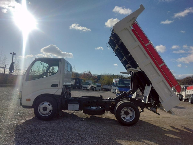 H26年 日野 デュトロ3t低床強化ダンプ・Lゲート No.1038|中古トラックの販売・買取・査定のアイナビ