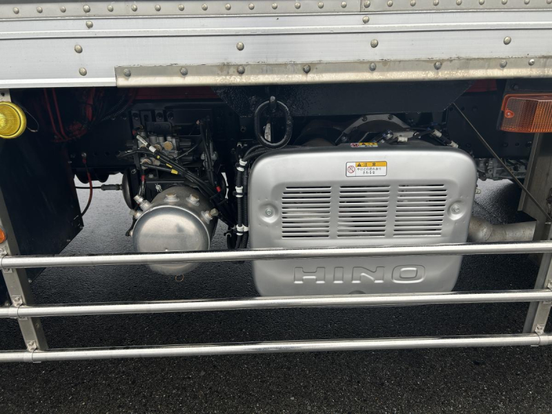 日野プロフィア 冷蔵冷凍車 TU100SA2エバ|中古トラックの販売・買取・査定のアイナビ