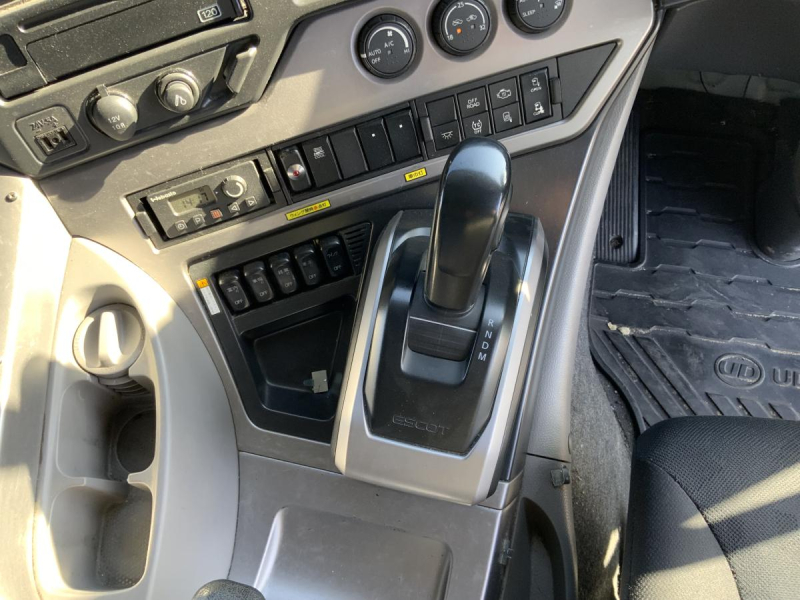 車検付⭐️H30クオン トラクタ第五輪11.5tウイングコンセント|中古トラックの販売・買取・査定のアイナビ