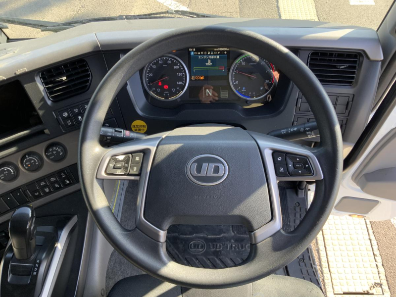 車検付⭐️H30クオン トラクタ第五輪11.5tウイングコンセント|中古トラックの販売・買取・査定のアイナビ