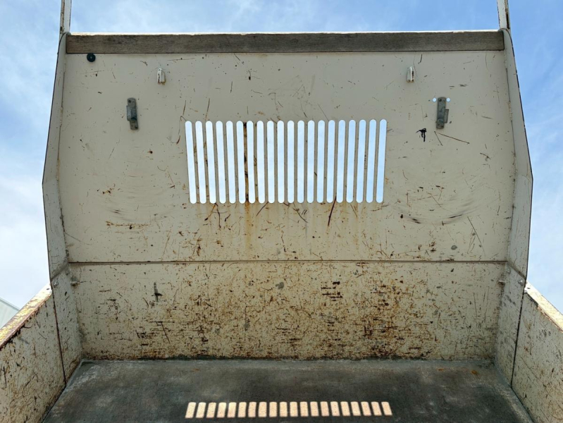 4WD多目的ダンプPTO土砂禁パワステエアコン|中古トラックの販売・買取・査定のアイナビ