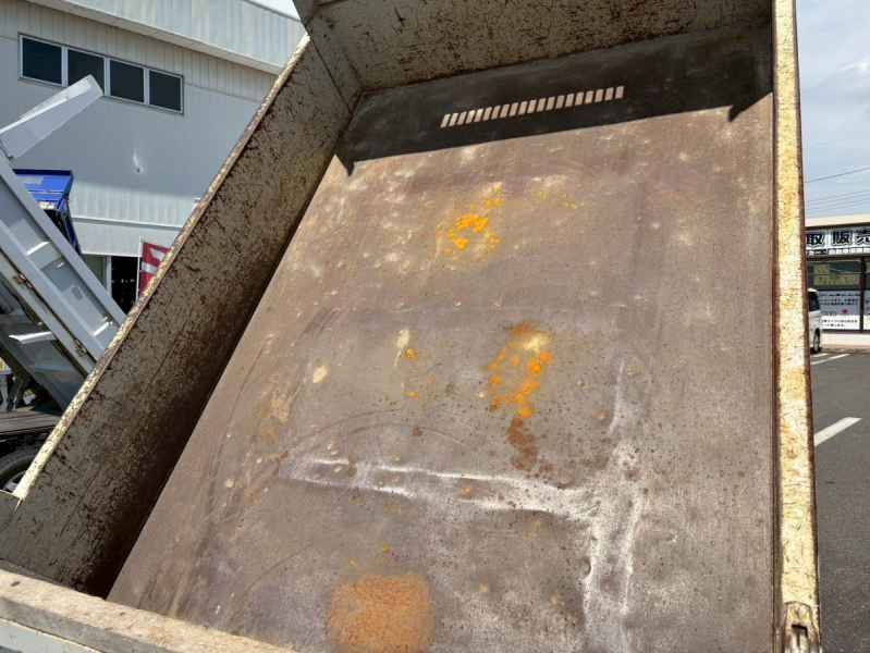 4WD多目的ダンプPTO土砂禁パワステエアコン|中古トラックの販売・買取・査定のアイナビ