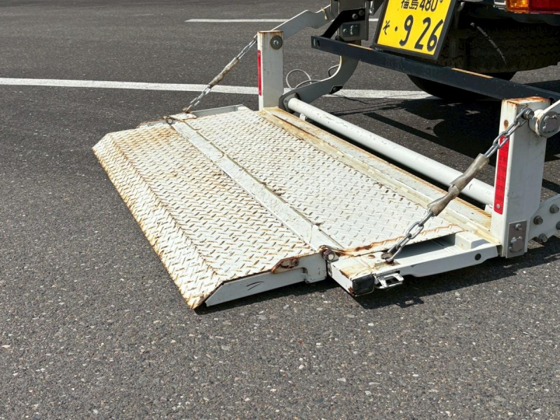 4WDコンパクトテールリフト検付パワーゲート5MTワンオーナー|中古トラックの販売・買取・査定のアイナビ