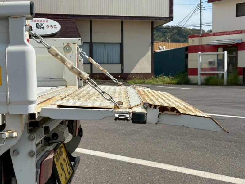 4WDコンパクトテールリフト検付パワーゲート5MTワンオーナー|中古トラックの販売・買取・査定のアイナビ