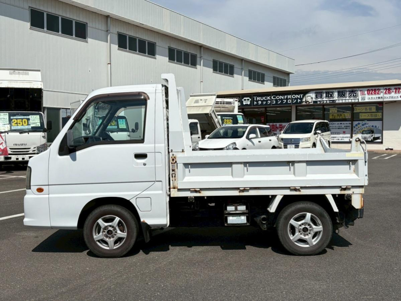 4WDダンプ土砂禁電動式350kg積載エアコン|中古トラックの販売・買取・査定のアイナビ