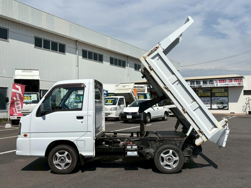 4WDダンプ土砂禁電動式350kg積載エアコン|中古トラックの販売・買取・査定のアイナビ