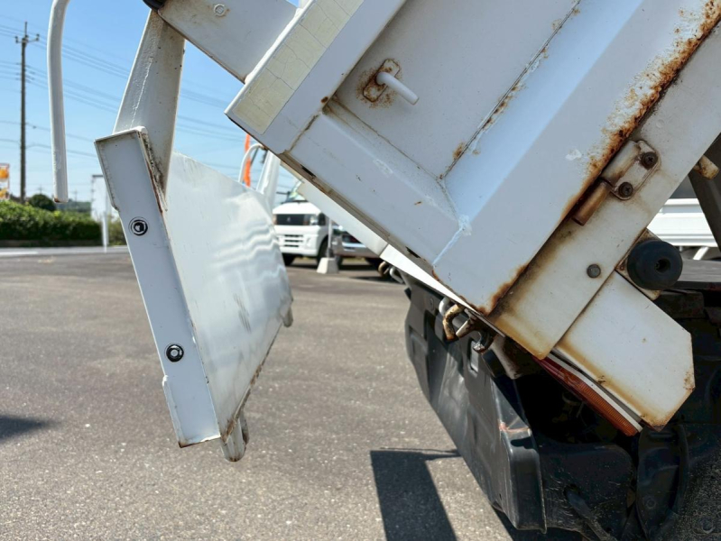 4WDダンプ土砂禁電動式350kg積載エアコン|中古トラックの販売・買取・査定のアイナビ