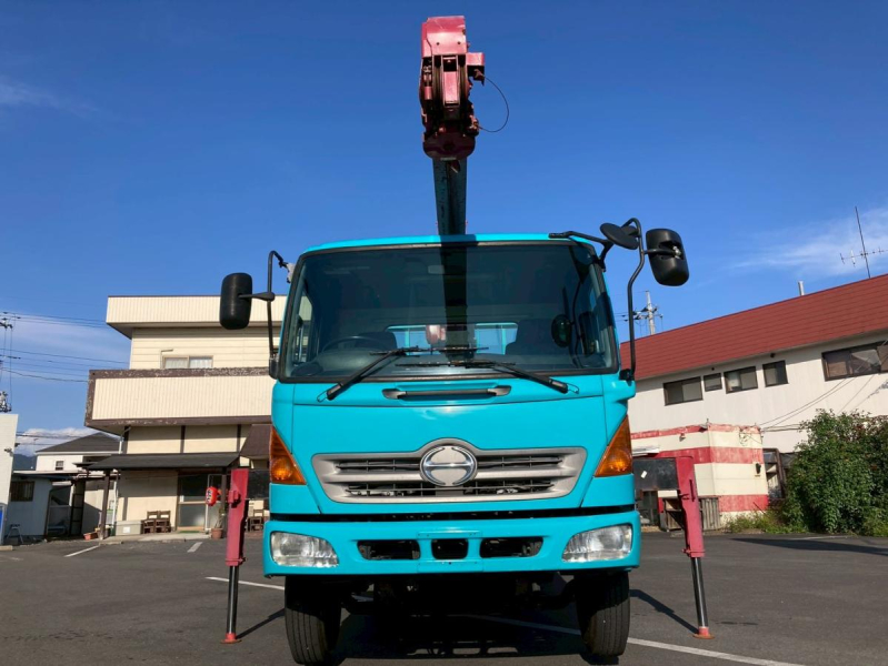 4段クレーンラジコン付古河ユニック5600ボディ標準幅|中古トラックの販売・買取・査定のアイナビ