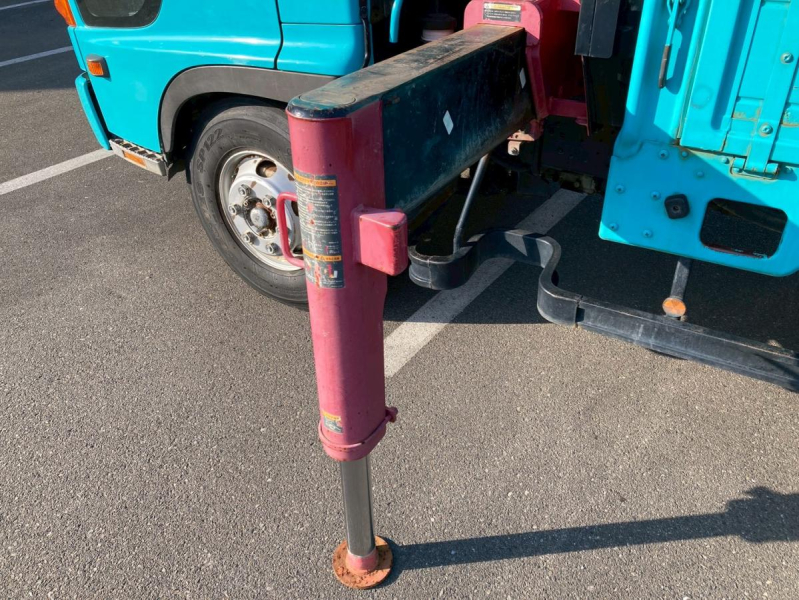 4段クレーンラジコン付古河ユニック5600ボディ標準幅|中古トラックの販売・買取・査定のアイナビ