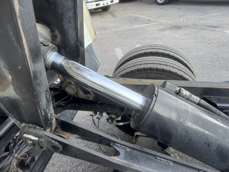 ローダーダンプ ワイド 新明和 ラジコン付き|中古トラックの販売・買取・査定のアイナビ