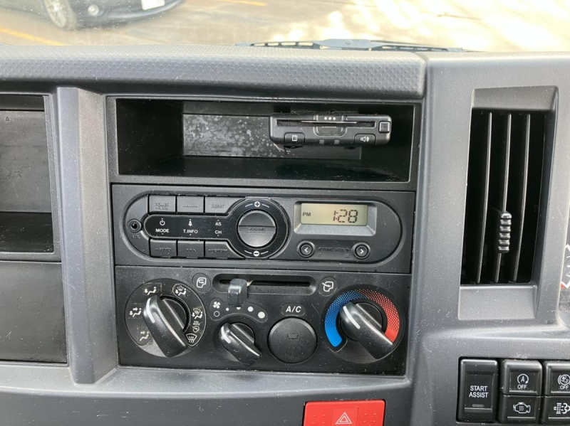 R2年式、アトラス、平ボデー、車検付|中古トラックの販売・買取・査定のアイナビ