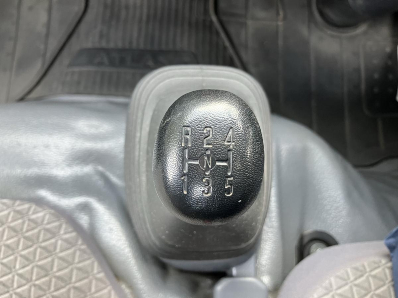 R2年式、アトラス、平ボデー、車検付|中古トラックの販売・買取・査定のアイナビ