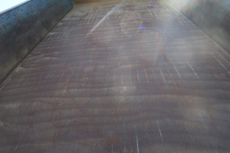 エルフ 低床ダンプ 積載3000kg|中古トラックの販売・買取・査定のアイナビ