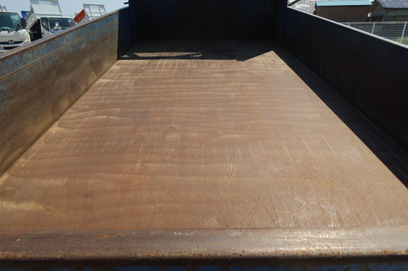 エルフ 低床ダンプ 積載3000kg|中古トラックの販売・買取・査定のアイナビ