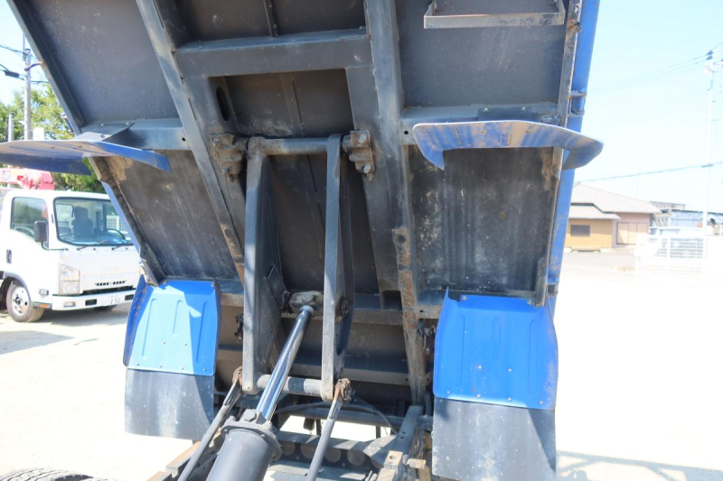 エルフ 低床ダンプ 積載3000kg|中古トラックの販売・買取・査定のアイナビ