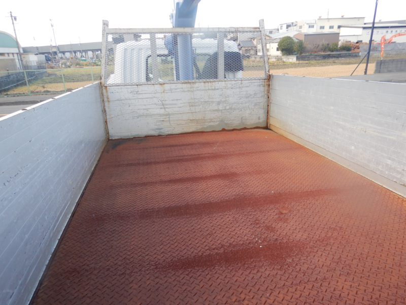 三菱ふそう ファイター 3段 クレーン 車 H23 年式 LKG-FK62FZ|中古トラックの販売・買取・査定のアイナビ