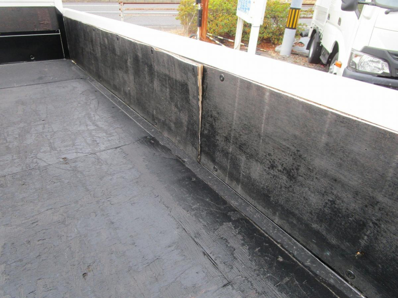 平ボデー 垂直パワーゲート|中古トラックの販売・買取・査定のアイナビ