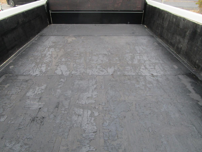 平ボデー 垂直パワーゲート|中古トラックの販売・買取・査定のアイナビ