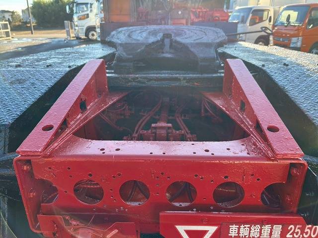 3軸2デフ★ダンプPTO付★第5輪16トン!★520馬力★ハイルーフ|中古トラックの販売・買取・査定のアイナビ