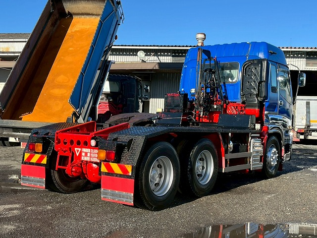 3軸2デフ★ダンプPTO付★第5輪16トン!★520馬力★ハイルーフ|中古トラックの販売・買取・査定のアイナビ