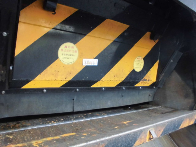 2t パッカー車 回転式 ダンプ式 塵芥車 巻き込み式|中古トラックの販売・買取・査定のアイナビ