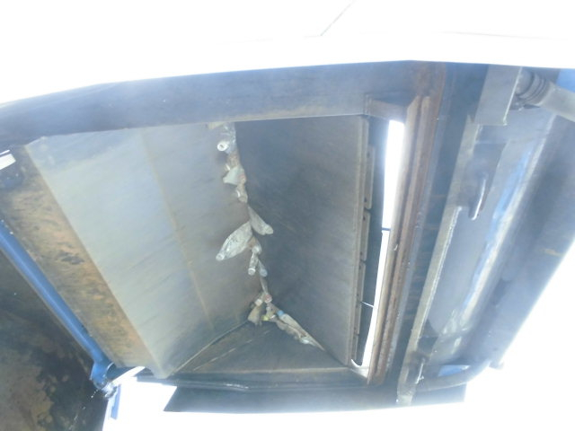 2t パッカー車 回転式 ダンプ式 塵芥車 巻き込み式|中古トラックの販売・買取・査定のアイナビ