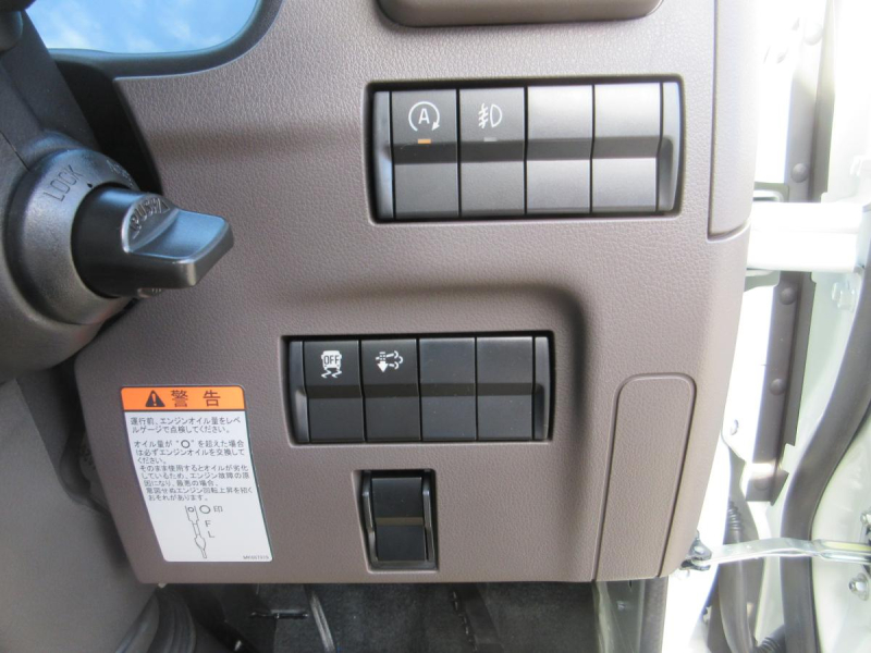 5速　平ボデー　積載量2950Kg　ショート　高床　!!|中古トラックの販売・買取・査定のアイナビ
