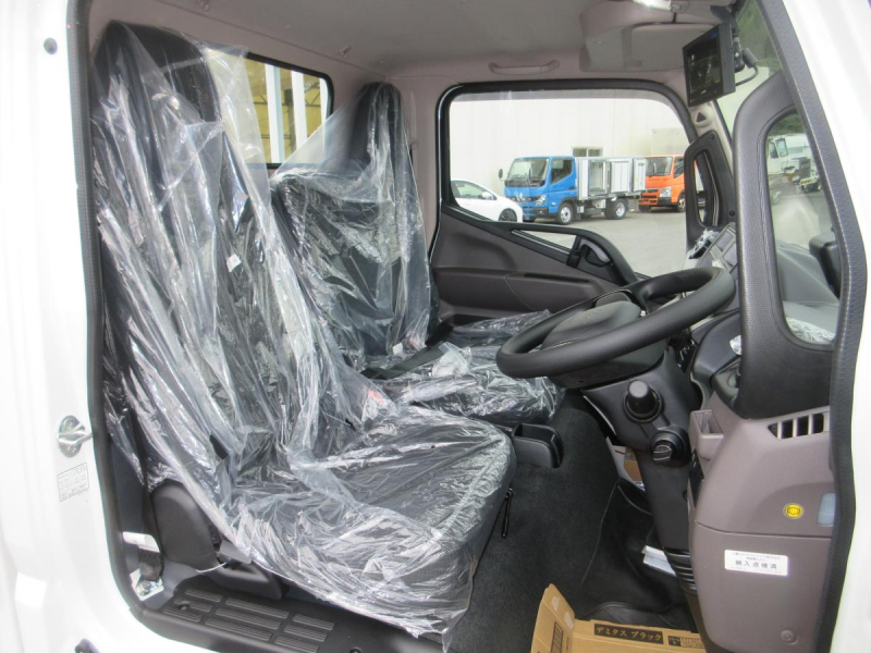 AT 積載3トン ショート 平ボデー サイドガードアシスト|中古トラックの販売・買取・査定のアイナビ