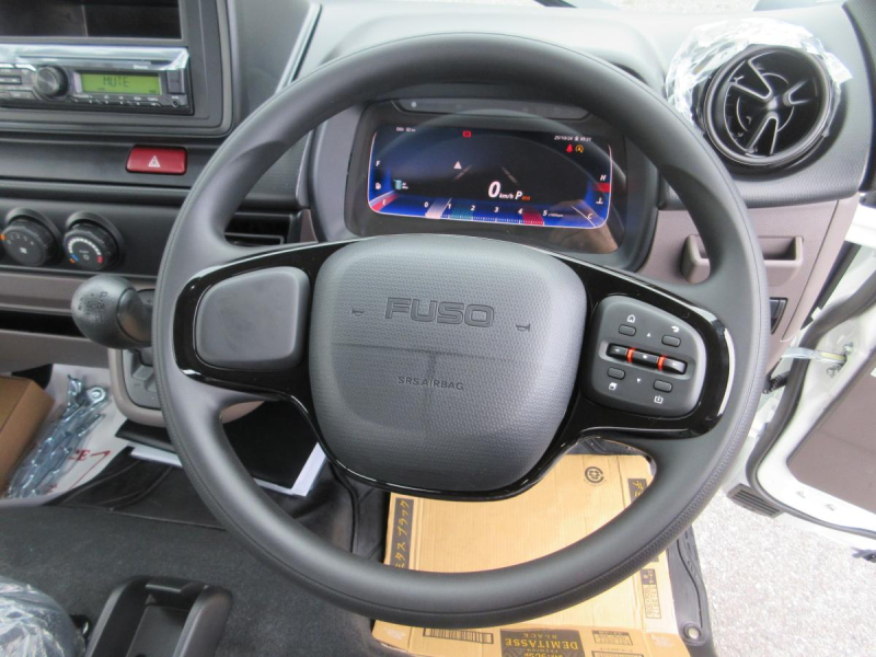 AT 積載3トン ショート 平ボデー サイドガードアシスト|中古トラックの販売・買取・査定のアイナビ