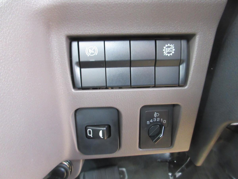 AT 積載3トン ショート 平ボデー サイドガードアシスト|中古トラックの販売・買取・査定のアイナビ