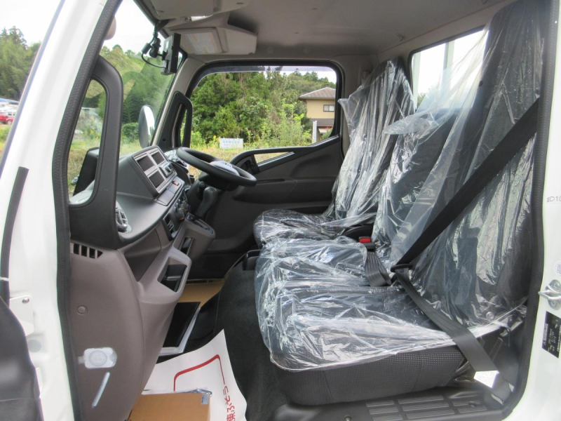 AT 積載3トン ショート 平ボデー サイドガードアシスト|中古トラックの販売・買取・査定のアイナビ