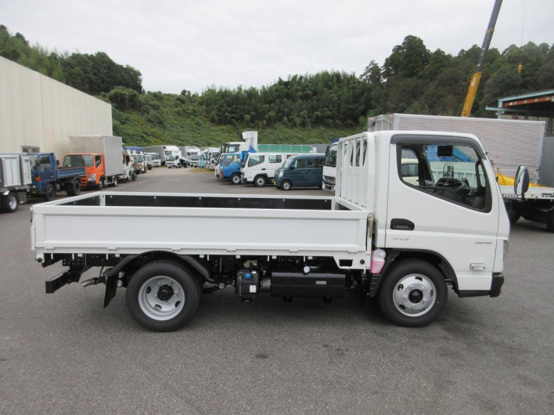 AT　積載量2950Kg　ショート　平ボデー　!!|中古トラックの販売・買取・査定のアイナビ