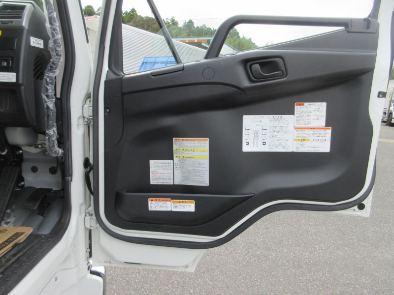 極東製 脱着装置付コンテナ専用車 フックロール !!|中古トラックの販売・買取・査定のアイナビ