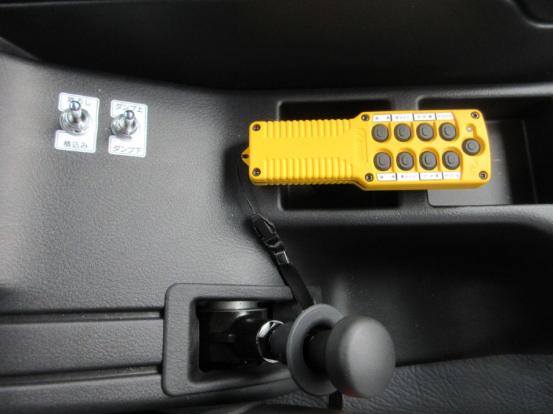 極東製 脱着装置付コンテナ専用車 フックロール !!|中古トラックの販売・買取・査定のアイナビ