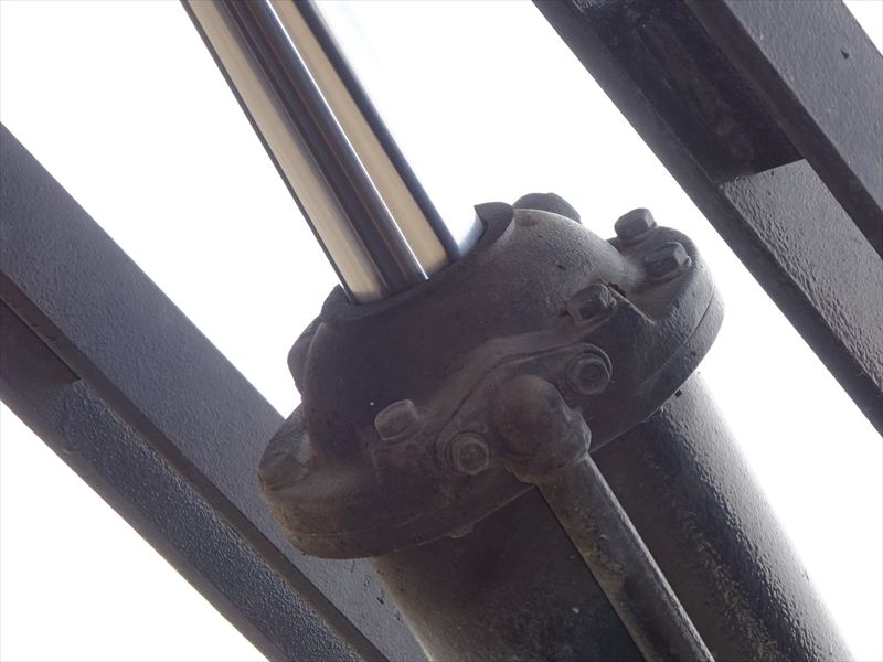 ステン深ダンプ リヤ吊下げ|中古トラックの販売・買取・査定のアイナビ