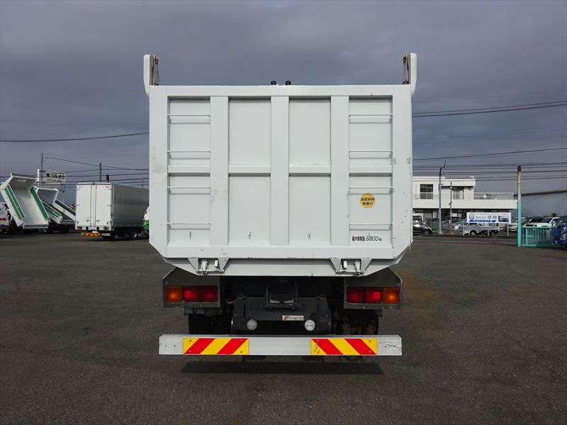 ステン深ダンプ リヤ吊下げ|中古トラックの販売・買取・査定のアイナビ